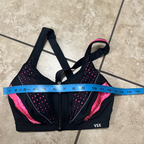 VSX - Picture 4 of 5